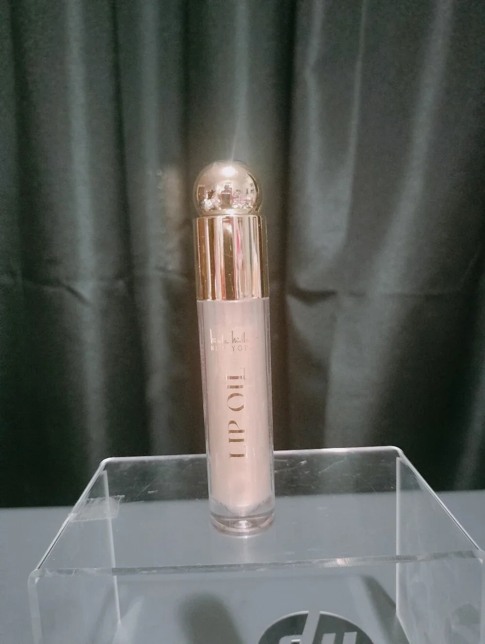 Nicole Miller Lip Oil Hydrating Gloss - Gold Cap, Sheer Nude